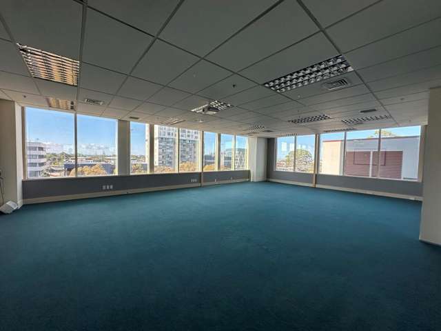 20 Amersham Way City Centre_4