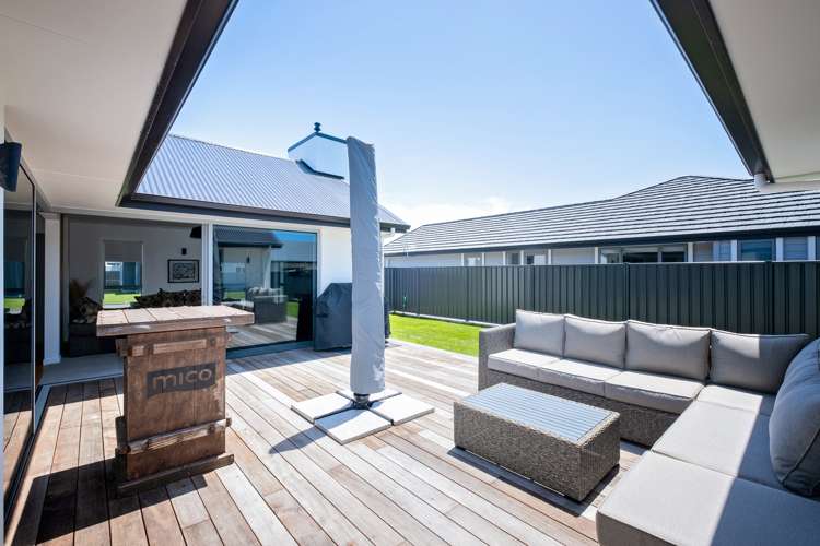 7 Rangataiki Place Awatoto_11