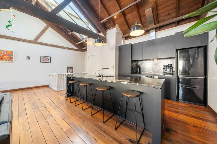 2/12 Little George Street Thorndon_10