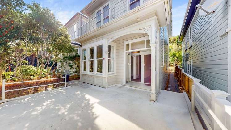 Lower/39 Grove Road_0