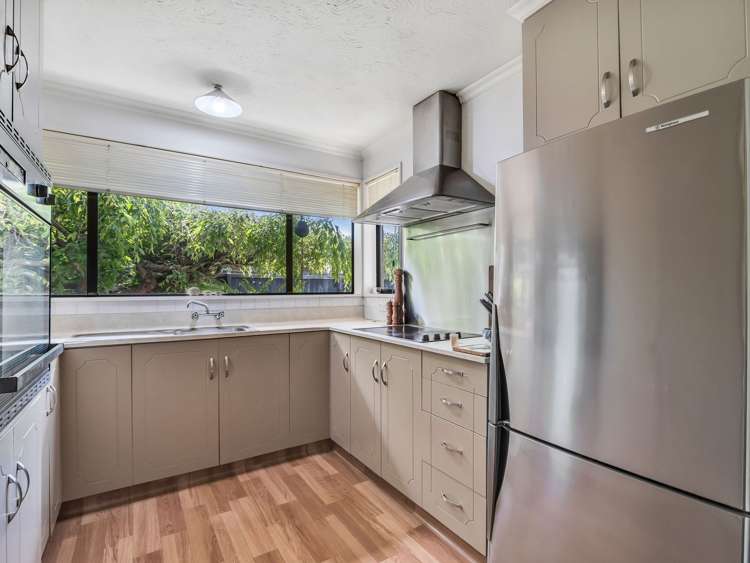 2/56 Aorangi Road Bryndwr_10