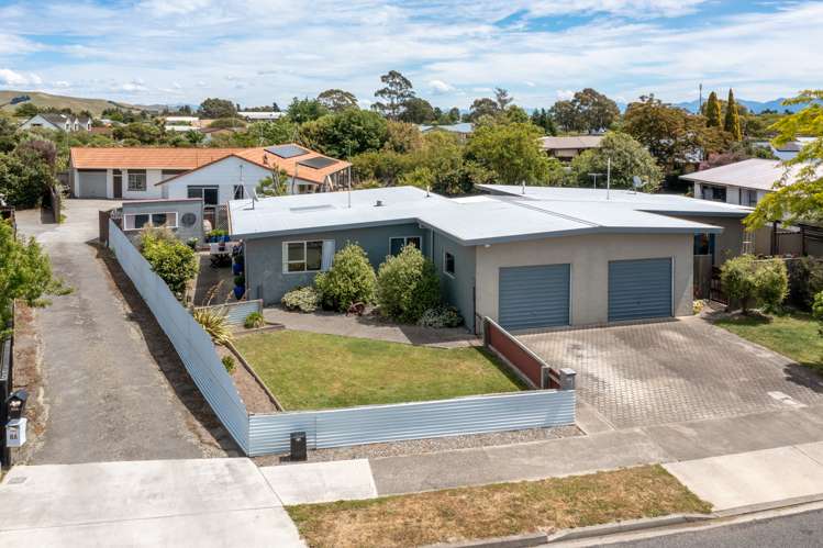 2/8 Faulkland Drive Witherlea_25