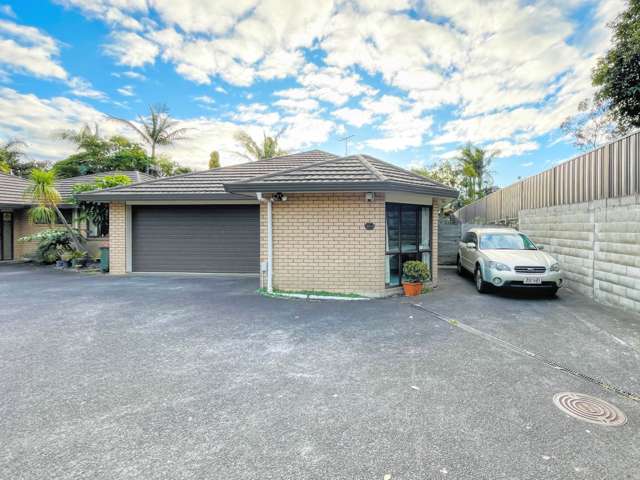 3 BEDROOM - SINGLE STOREY BRICK - DOUBLE GARAGE