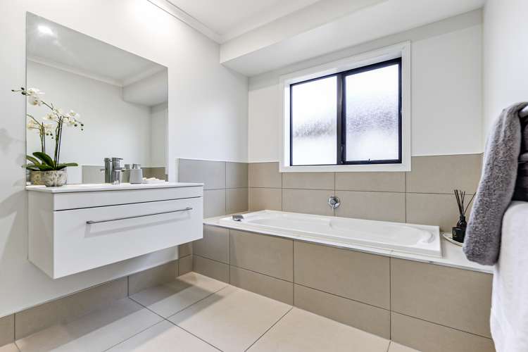 8 Mosslea Court Rototuna North_17