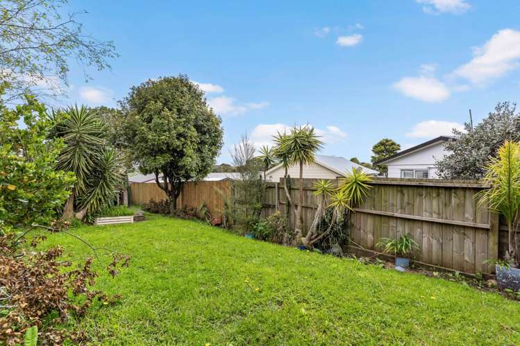 2/78 Hindmarsh Street Henderson_17