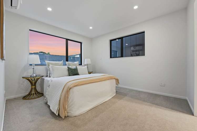 3B & 3C Towra Place Botany Downs_8