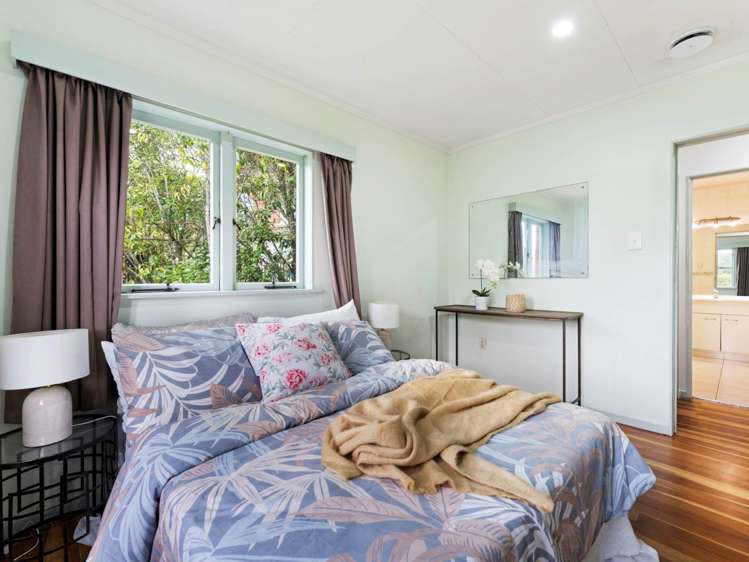 42 West Lynn Road Titirangi_13