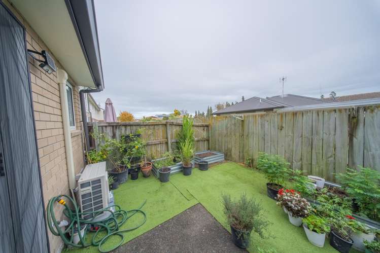 65 Chiefs Court Hamilton East_9
