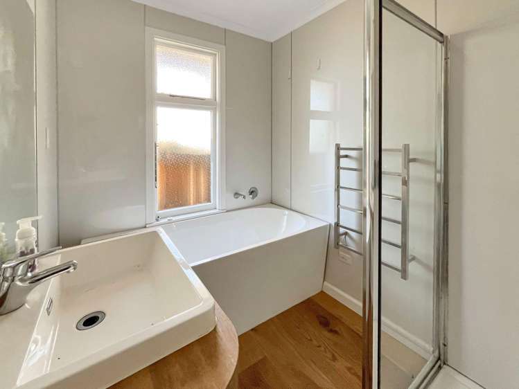 7 McMillan St Methven_11