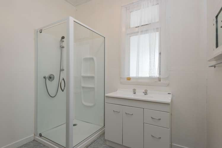 75 Emano Street Toi Toi_12