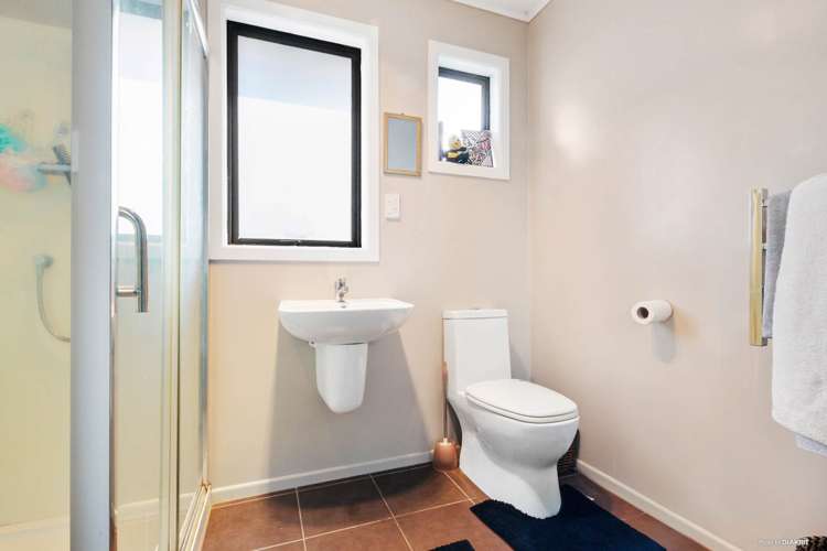 6 Coburg Street Henderson_11