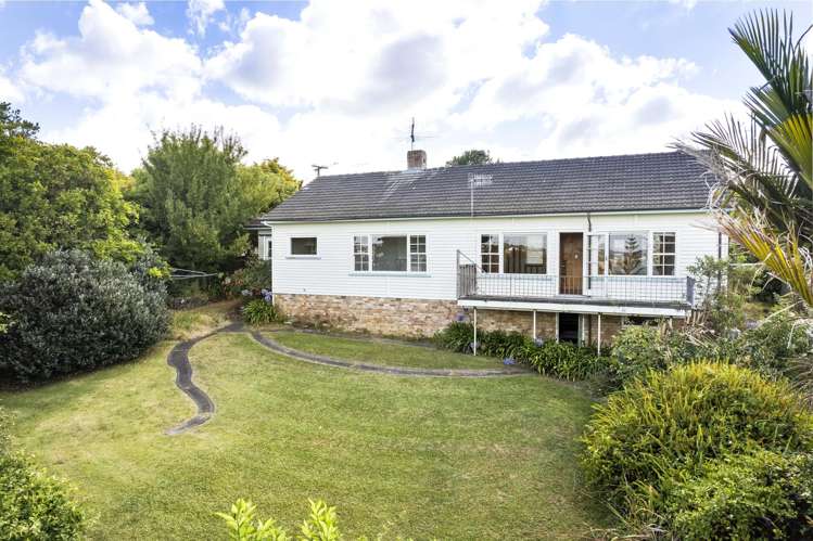 57 Parkhill Road Mellons Bay_11