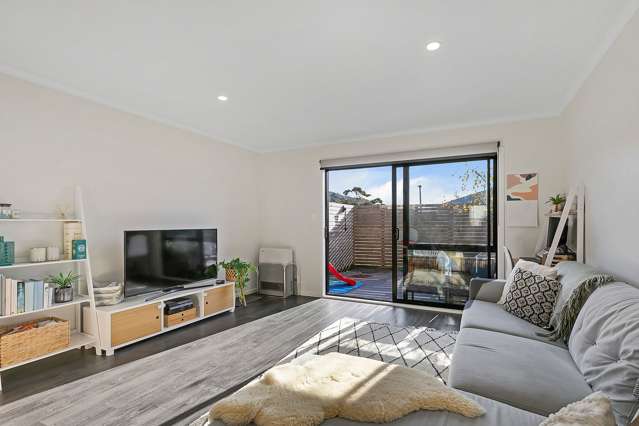 18/9 Surrey Street Tawa_1