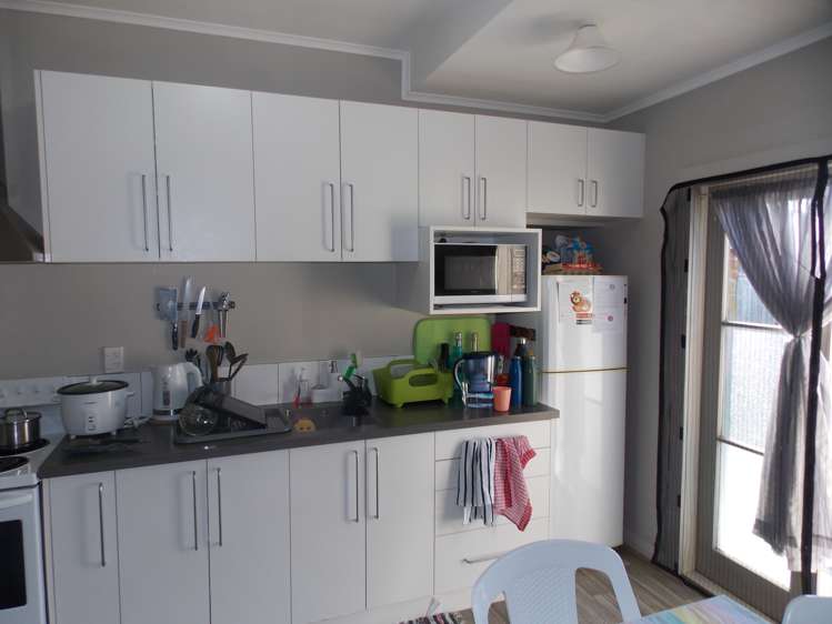 21 Rewa Street Takaro_7