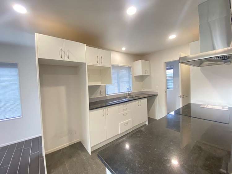 20A Lisa Rise 1679_4