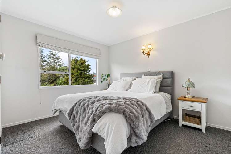 18 Dawnhaven Drive Te Atatu Peninsula_13