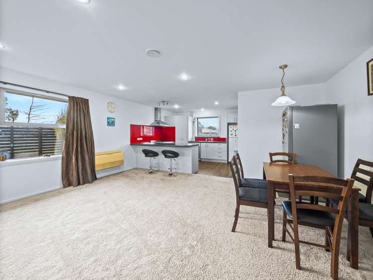 23 Russell Avenue_4