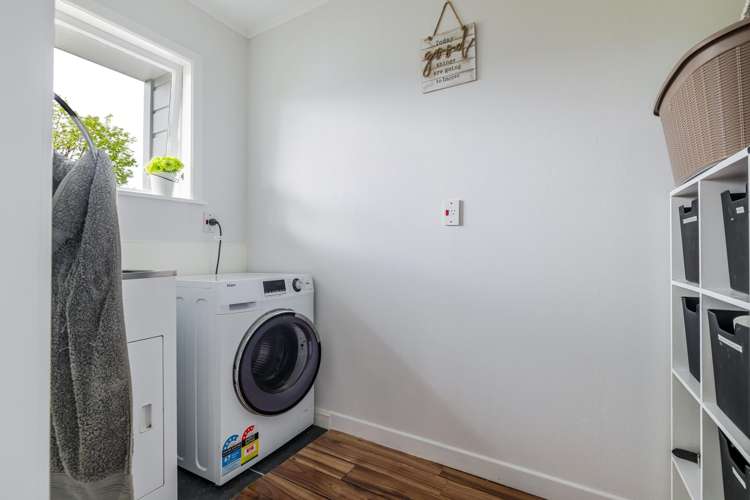 1032 Kimbolton Road Feilding_17