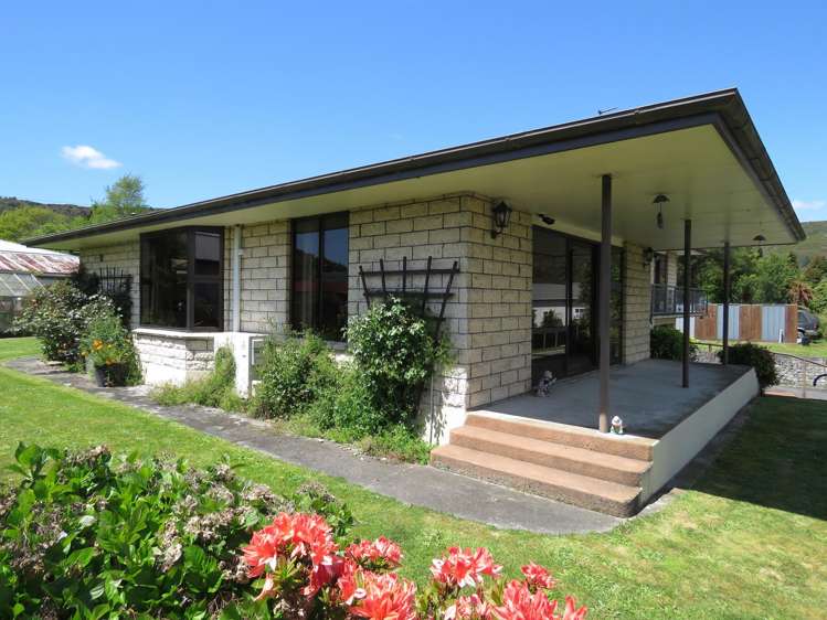 31 Victory Street Reefton_21