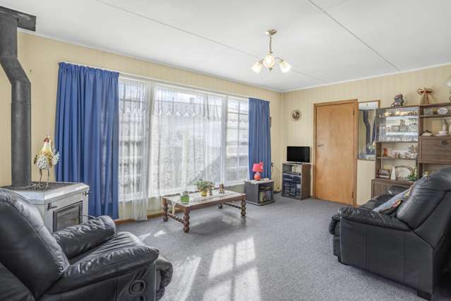 18 Karamu Crescent Wainuiomata_3