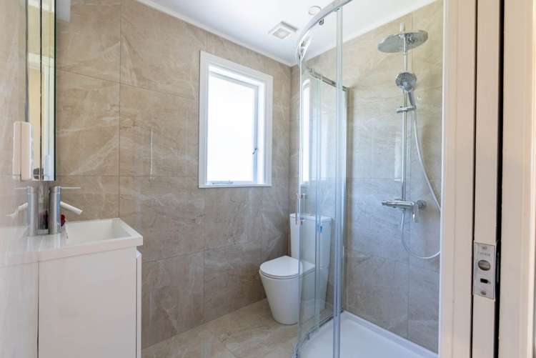 109 Hendry Avenue Hillsborough_12