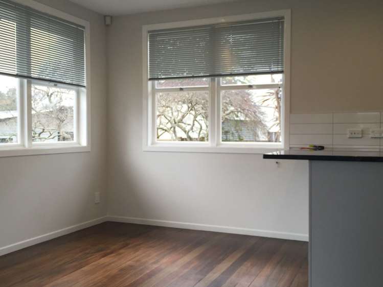 76 Gloria Avenue Te Atatu Peninsula_6