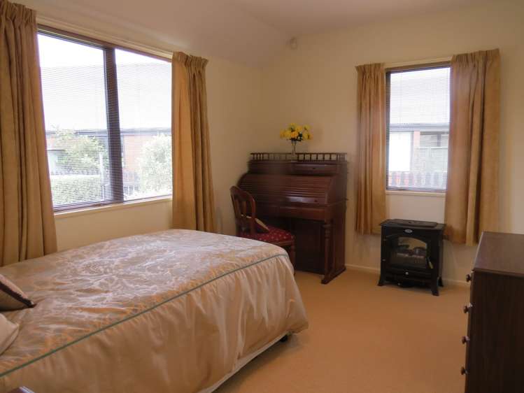 11/28 James Street Lincoln_6