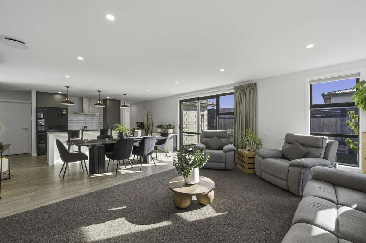 148 Derwent Crescent_5