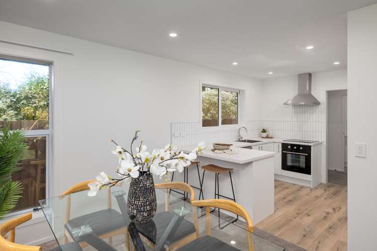 40a Regency Crescent Redwood_6