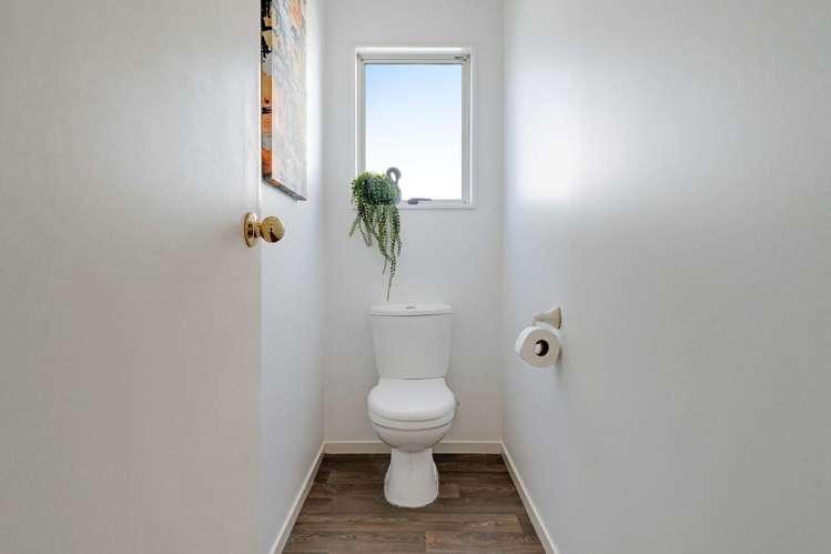 2/66 Coronation Road Hillcrest_13