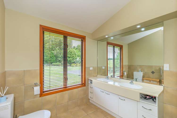 100 Lea Grove Levin_11