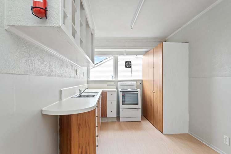 1/3177 Great North Road New Lynn_5