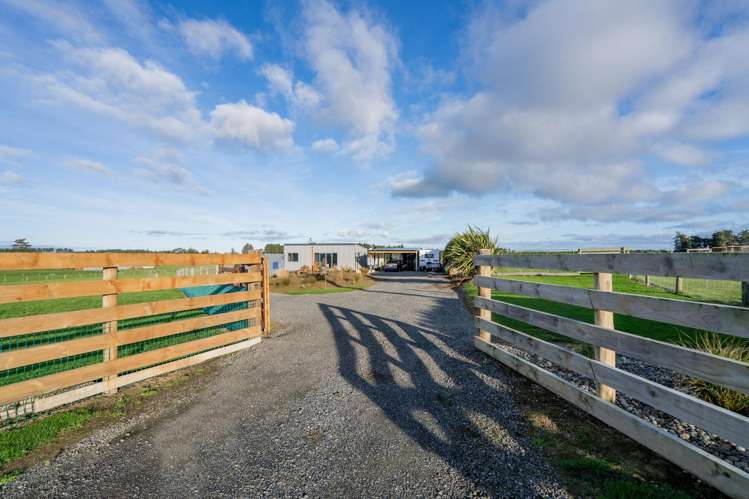 499 Avon Road Tisbury_43