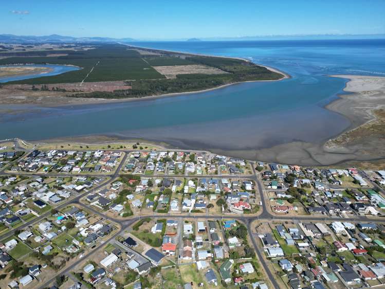 27 Roore Street Foxton Beach_23
