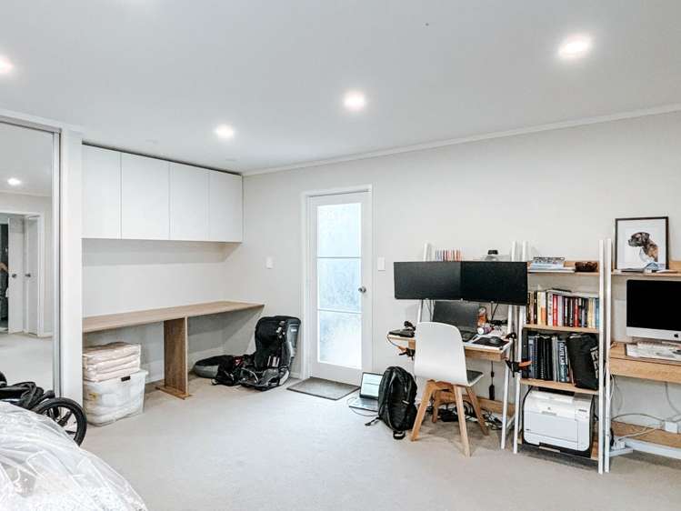 15 Zita Avenue Matakatia Bay_16