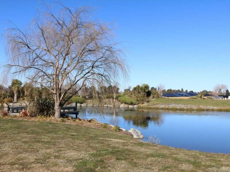 32 Magnolia Drive Netherby_3