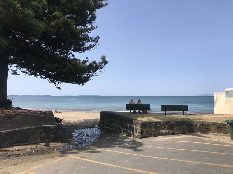 8/64 Milford Road Milford_11