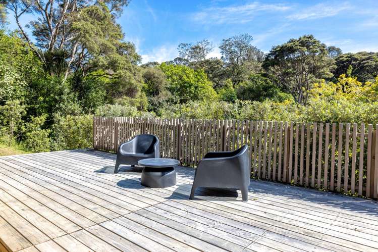 231 Ocean View Road Oneroa_34
