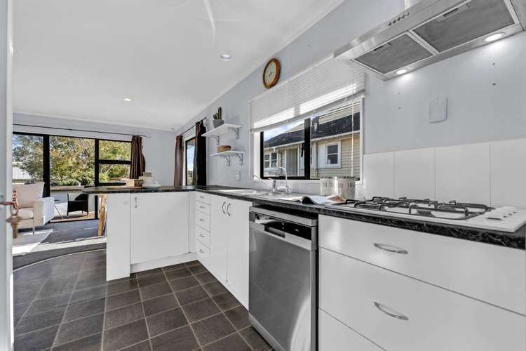 2/78 Court Crescent Panmure_10