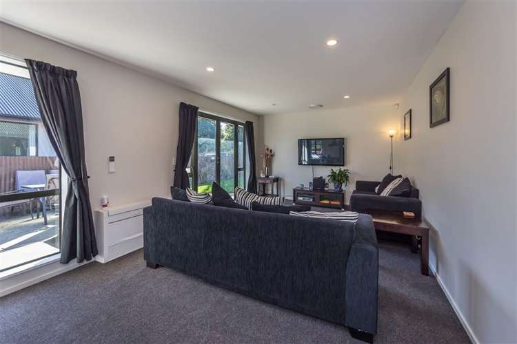 867a Ferry Road Woolston_2