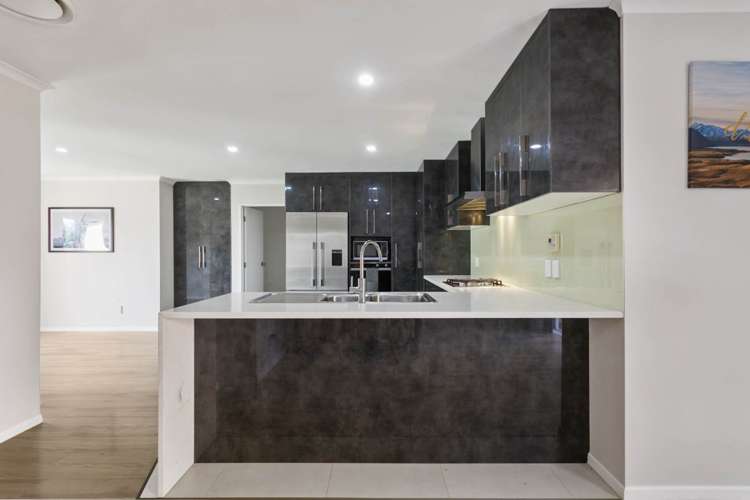 34 Erne Crescent East Tamaki_13