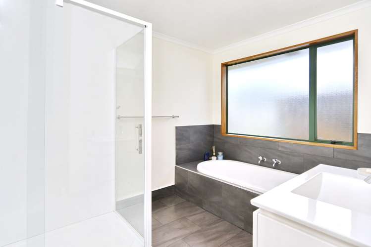 36 Woodglen Drive Woodend_17