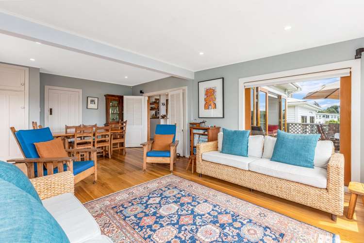 39 Bayview Road Paremata_6