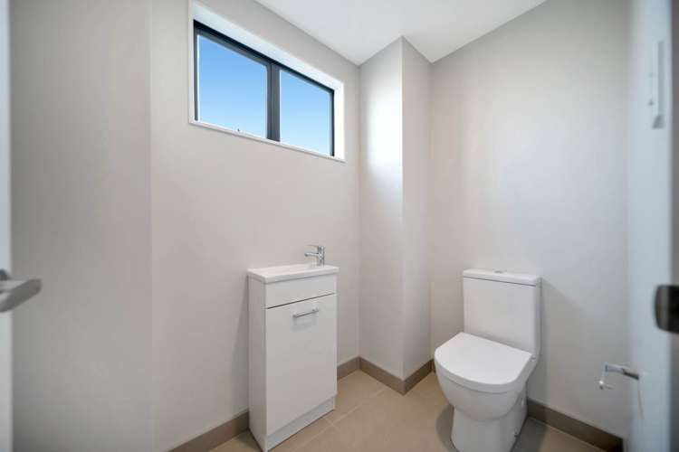 13 Irving Place Hobsonville_8