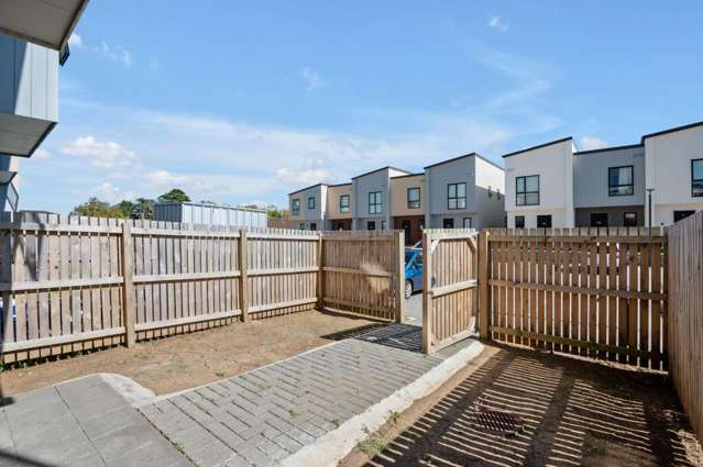 10 Aumarire Lane Favona_4