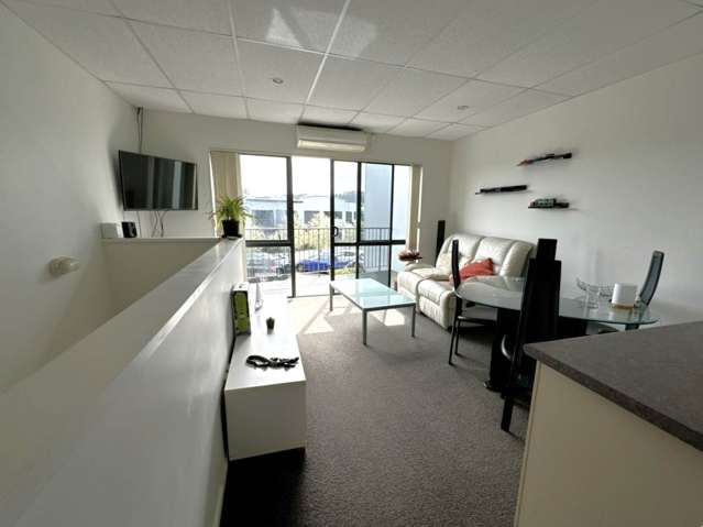 23/6 Airborne Road Rosedale_1