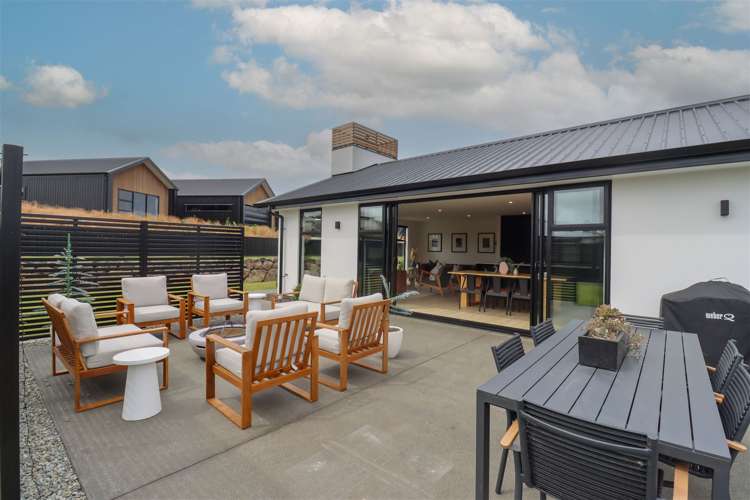 43 Meadowstone Street Gleniti_4