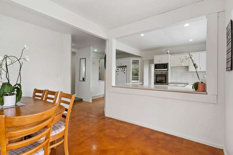 8 Lookout Drive Laingholm_8