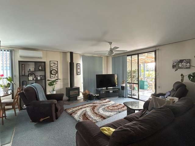 2/141 Carnoustie Drive Wattle Downs_4
