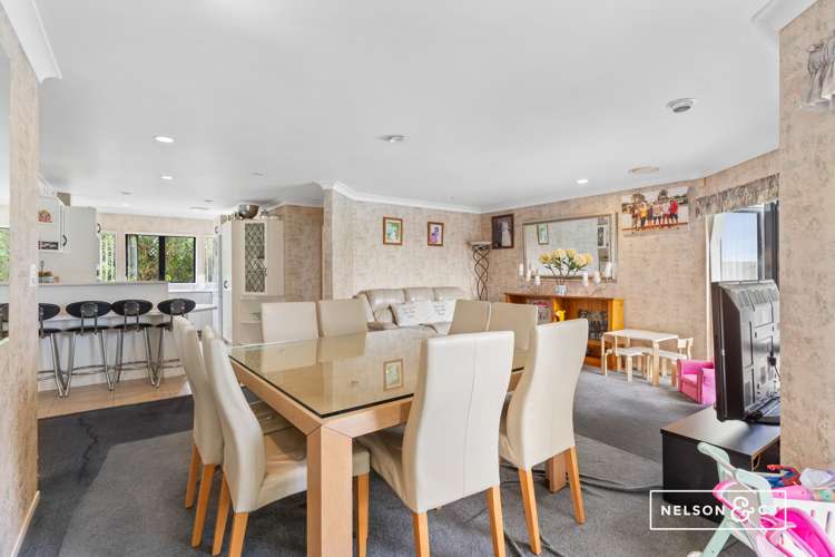 10 Silkwood Grove Totara Heights_12